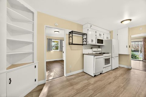 Tiny photo for 270 Morton Street, Ashland, OR 97520 (MLS # 220213317)