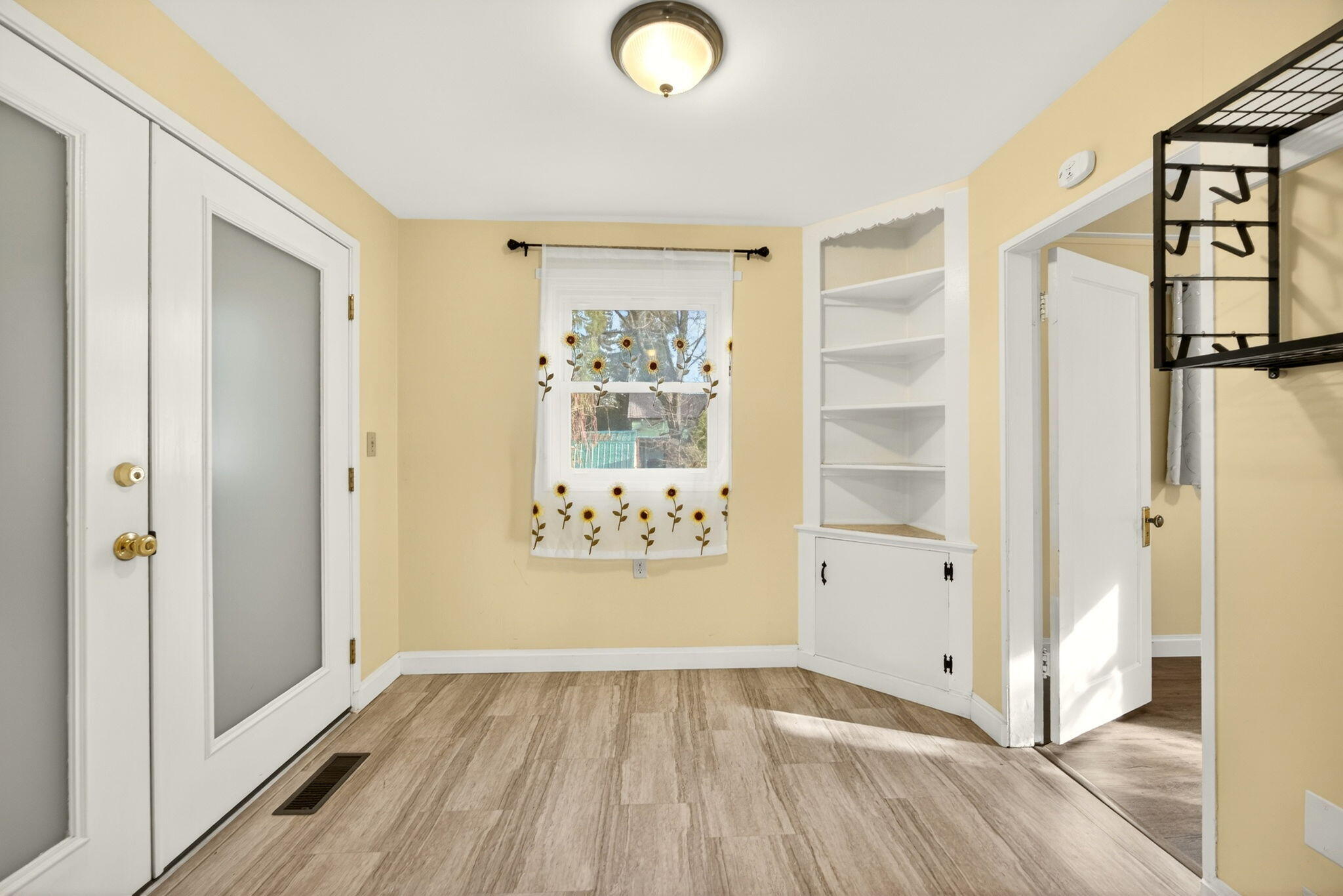 Prachts Alaska Addition - Residential