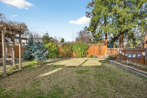 Tiny photo for 270 Morton Street, Ashland, OR 97520 (MLS # 220213317)