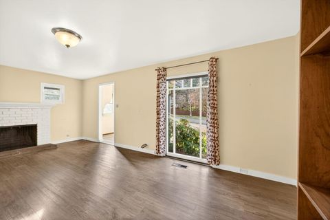 Tiny photo for 270 Morton Street, Ashland, OR 97520 (MLS # 220213317)