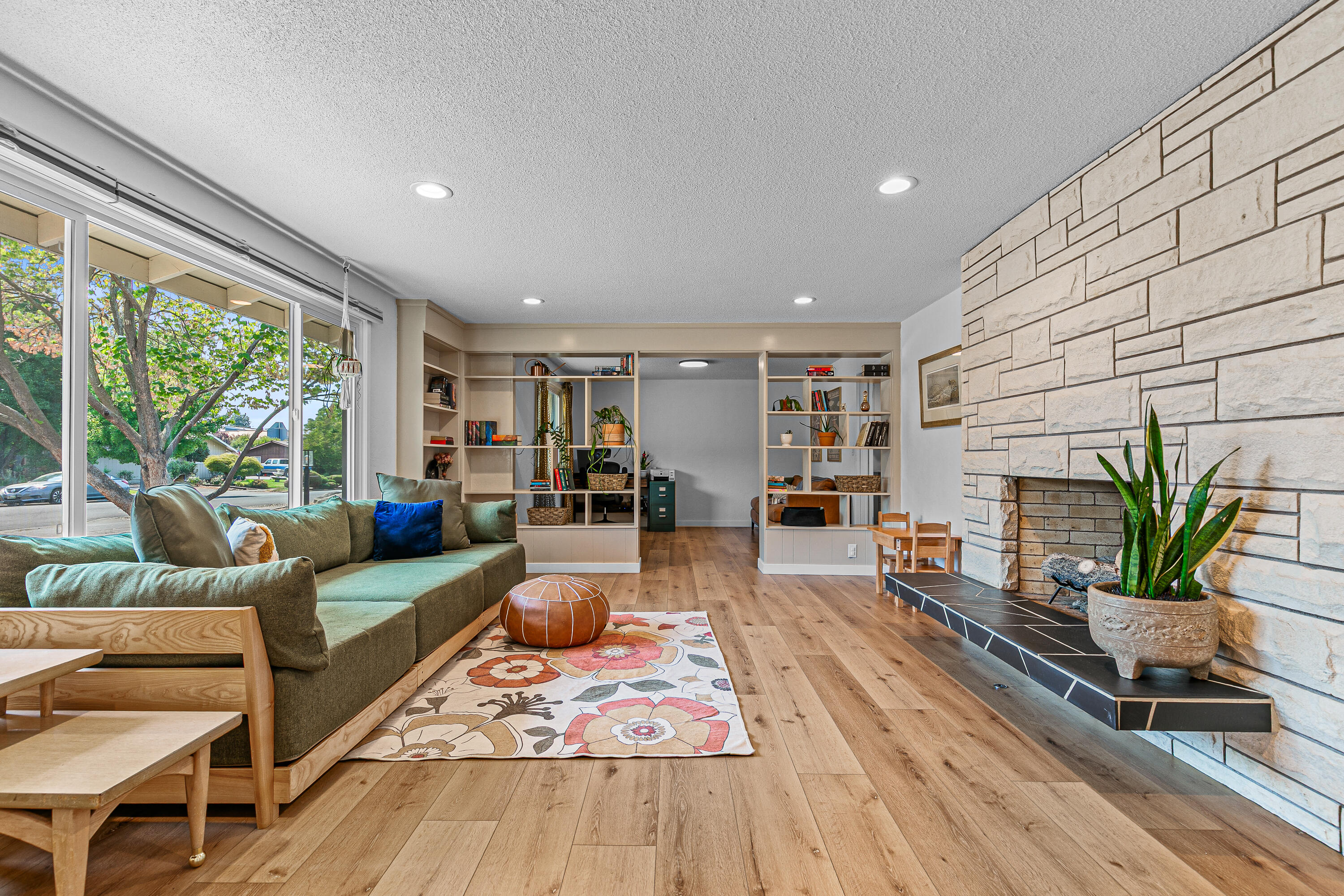 Blossom Hill Terrace Unit No 1 - Residential