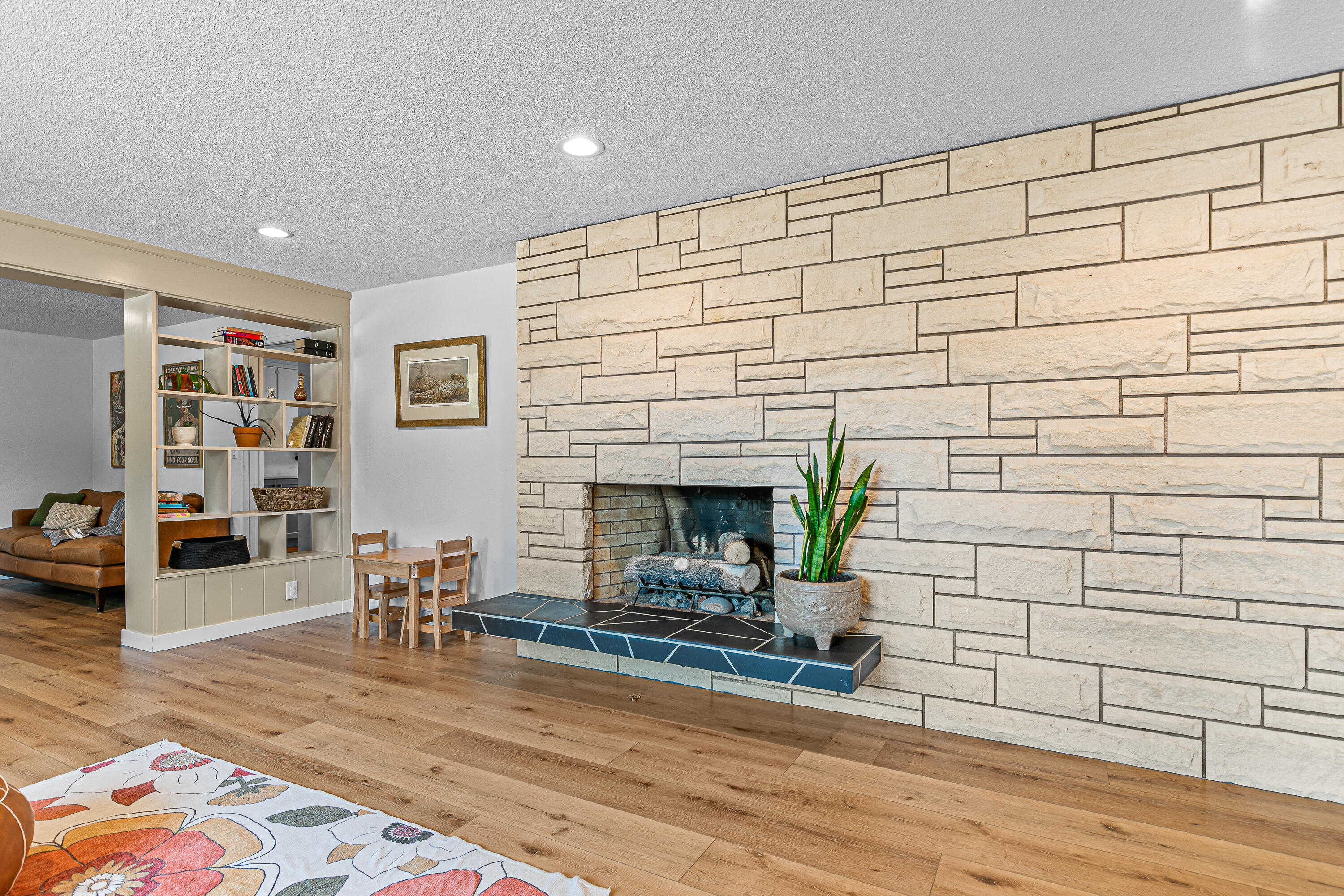 Blossom Hill Terrace Unit No 1 - Residential