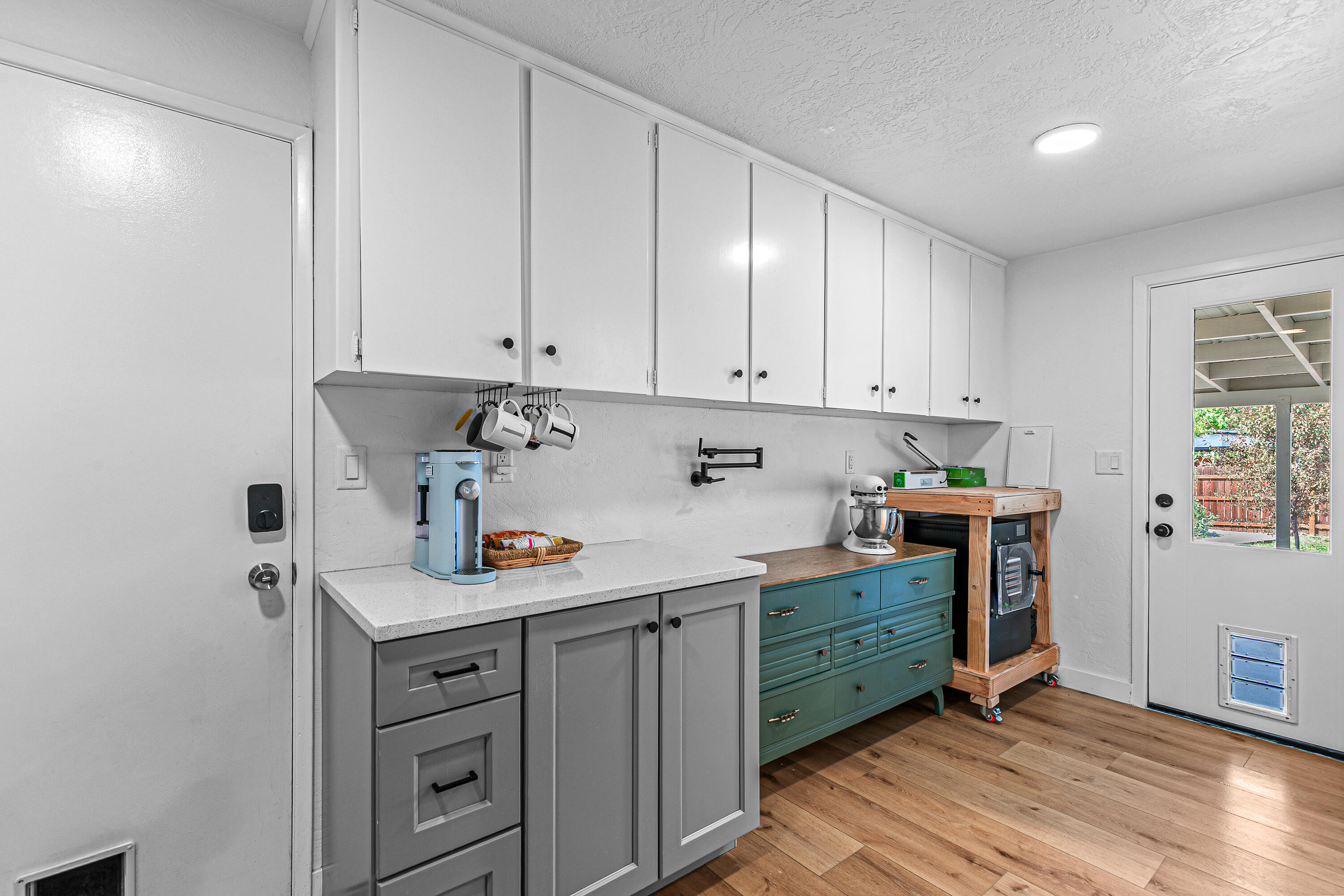 Blossom Hill Terrace Unit No 1 - Residential