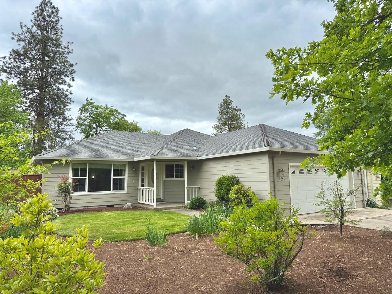 121 Rhonda Lane