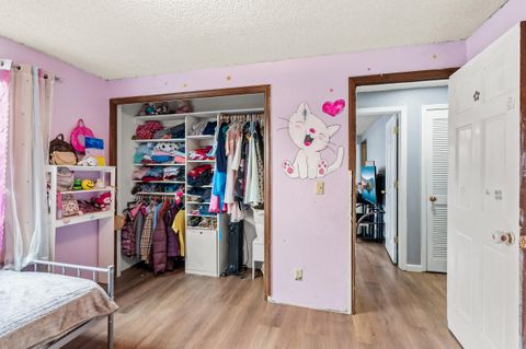 Tiny photo for 1960 Hutchins Circle, Medford, OR 97504 (MLS # 220214319)