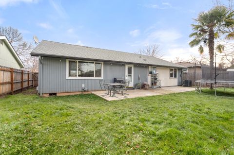 Tiny photo for 1960 Hutchins Circle, Medford, OR 97504 (MLS # 220214319)