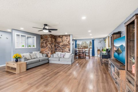 Tiny photo for 1960 Hutchins Circle, Medford, OR 97504 (MLS # 220214319)