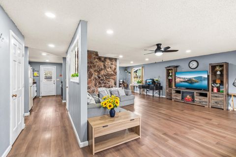 Tiny photo for 1960 Hutchins Circle, Medford, OR 97504 (MLS # 220214319)