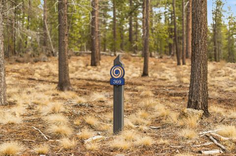 56239 Mirror Rock Loop 369 Bend OR 97707