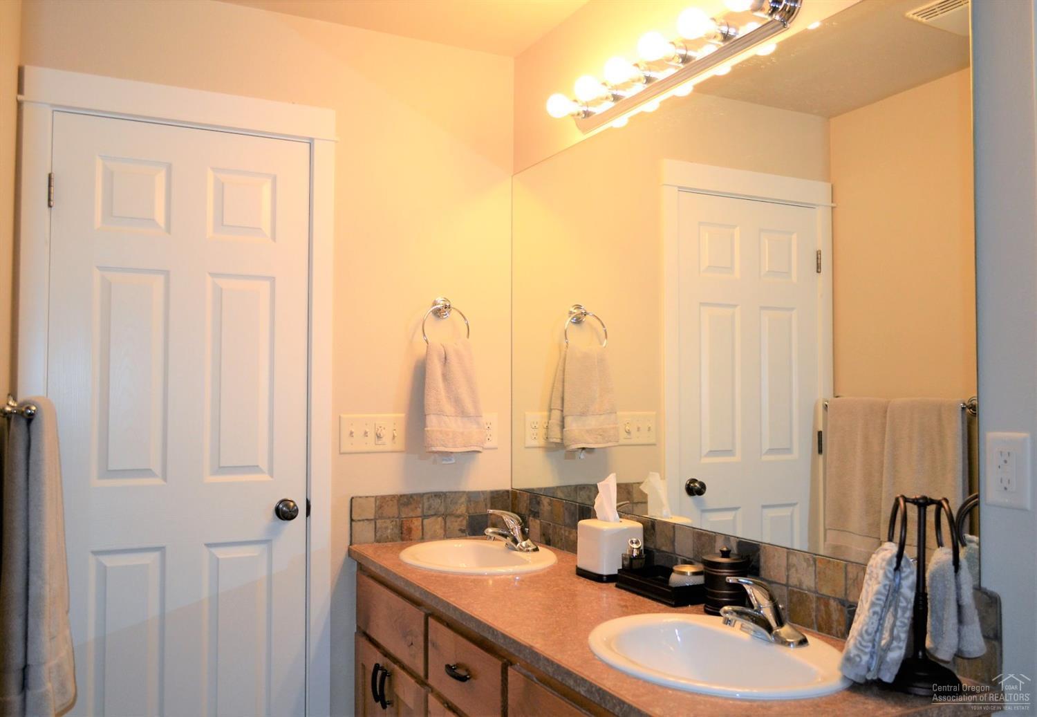 Oakview - Residential