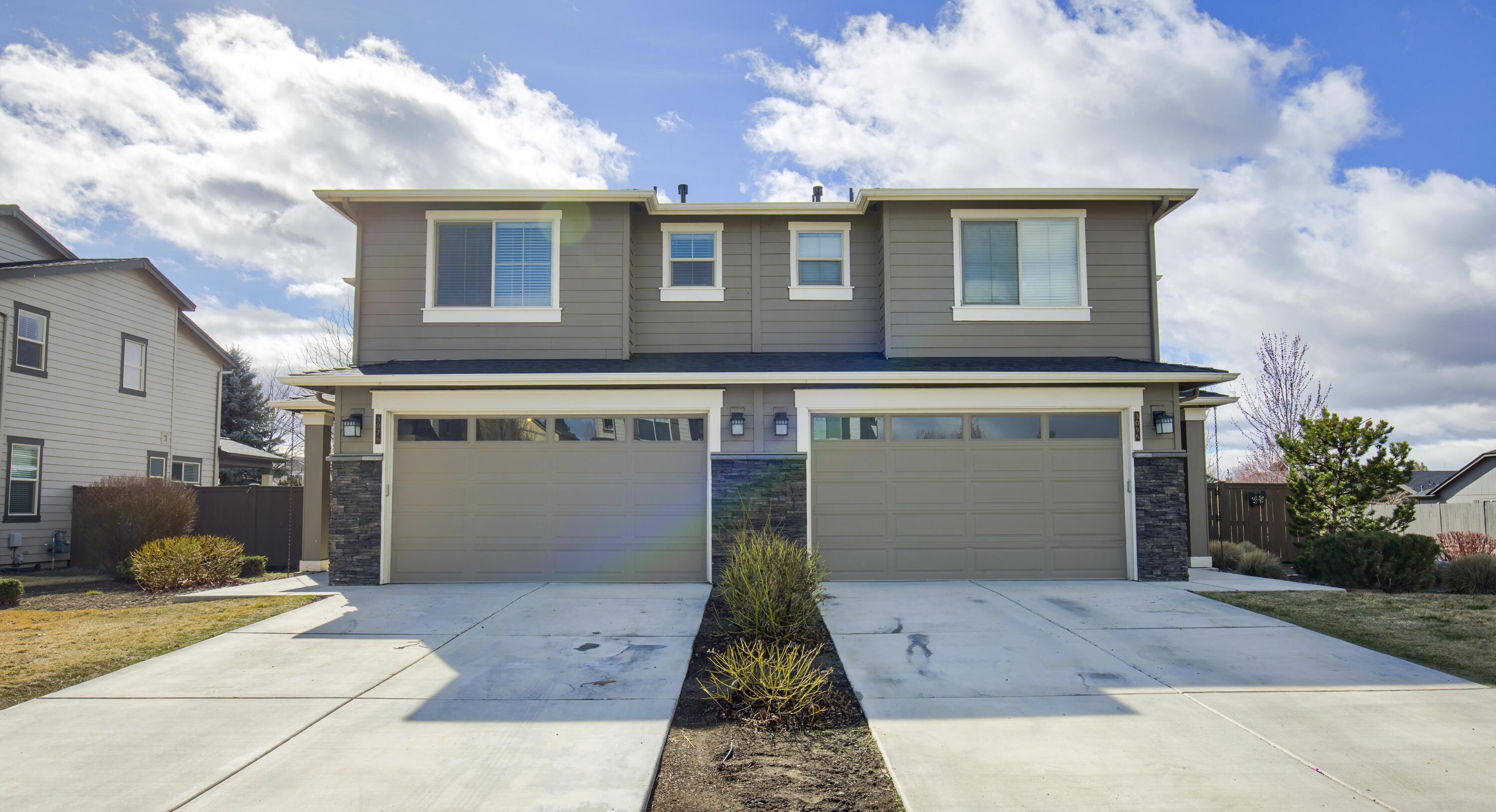 3076 SW Black Butte Lane