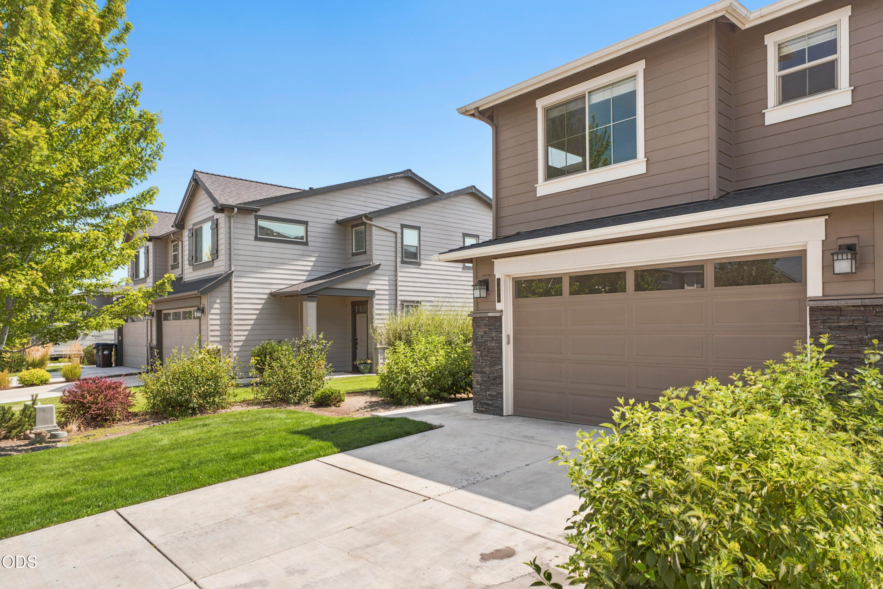 3076 SW Black Butte Lane
