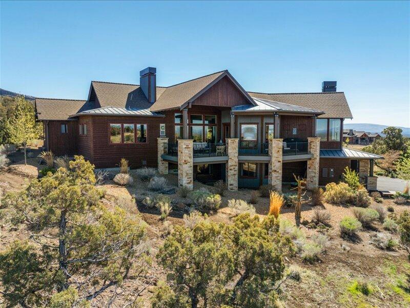 16368 SW Hat Rock Loop