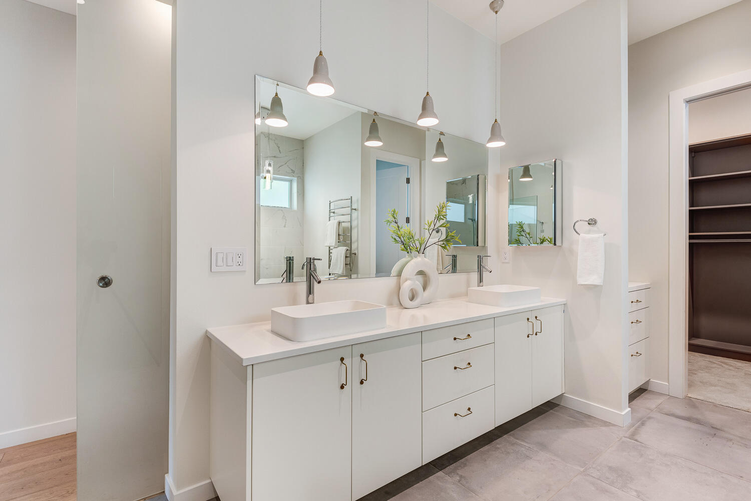 Broken Top - Residential