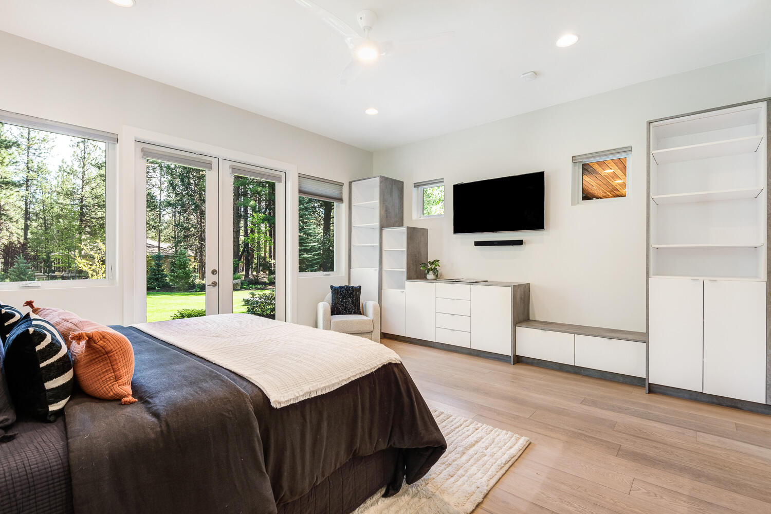 Broken Top - Residential