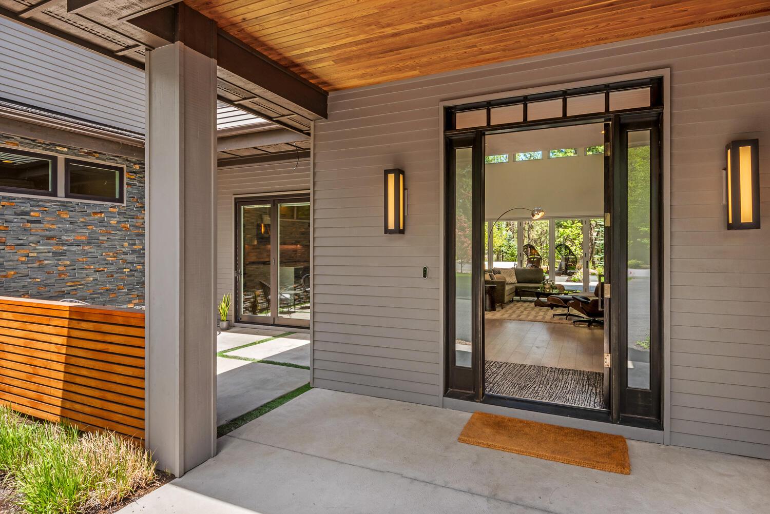 Broken Top - Residential