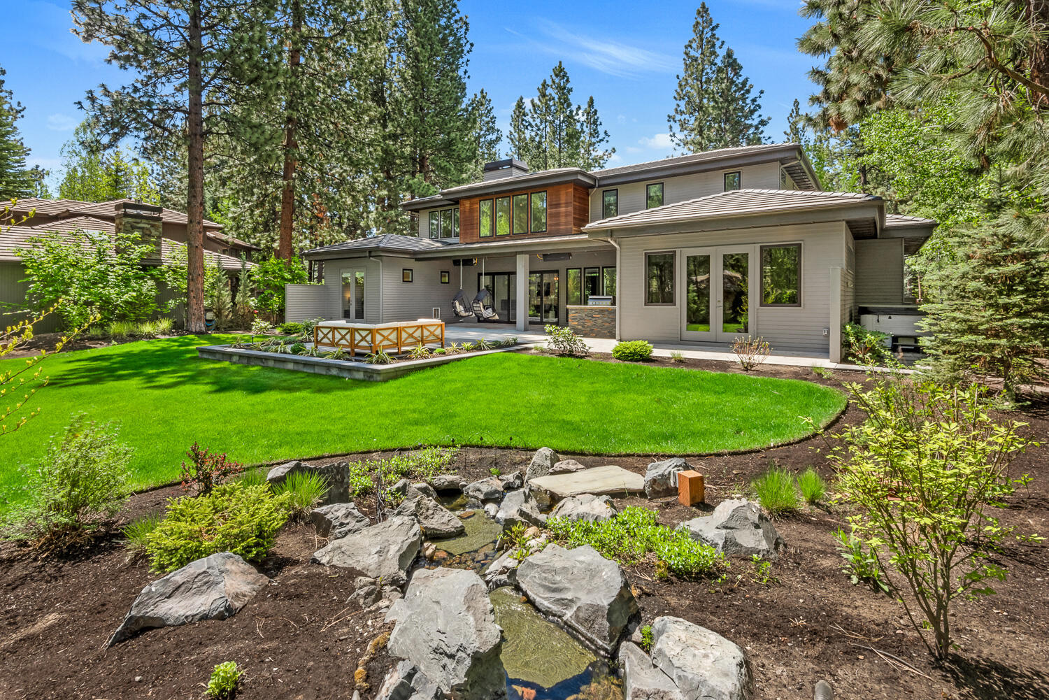 Broken Top - Residential