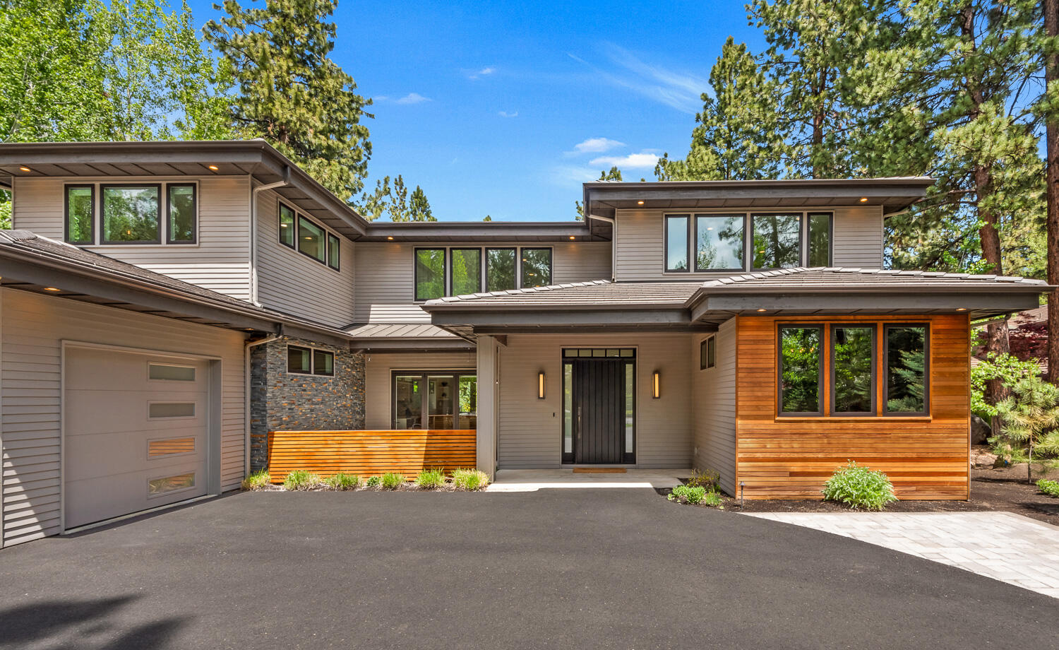 Broken Top - Residential