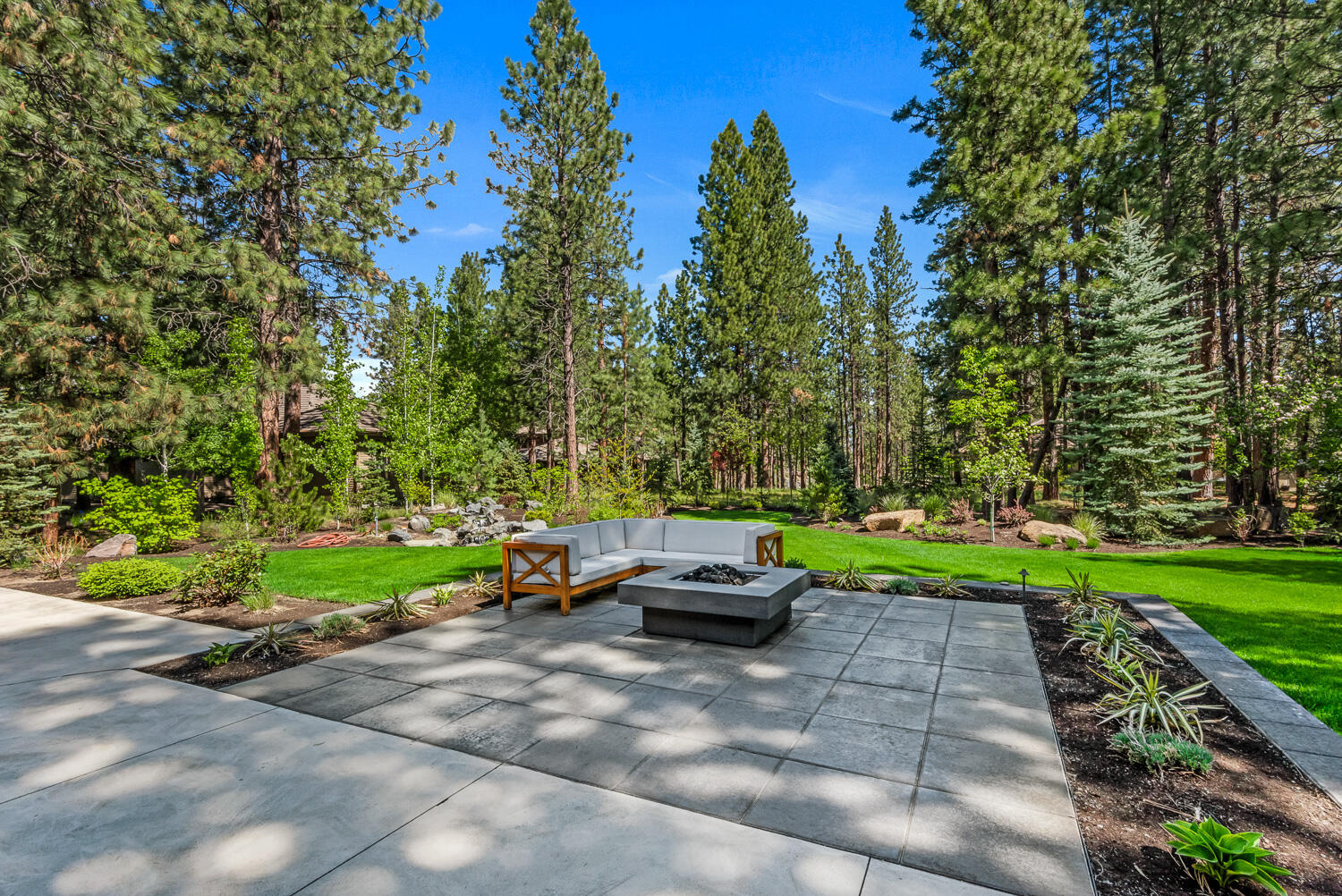 Broken Top - Residential