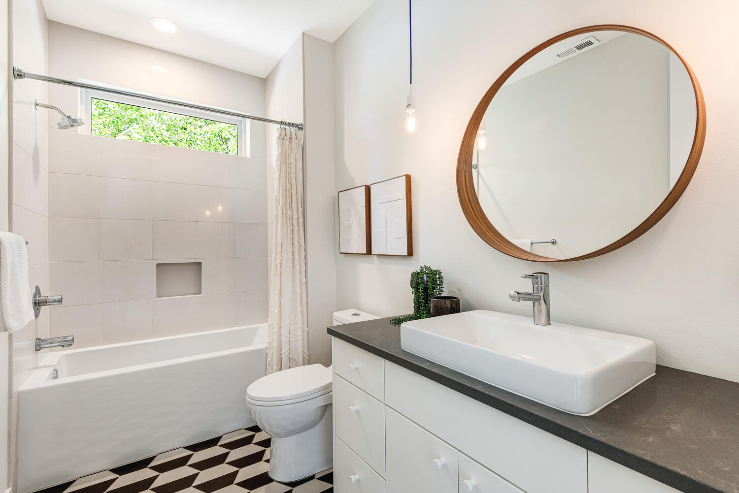 Broken Top - Residential