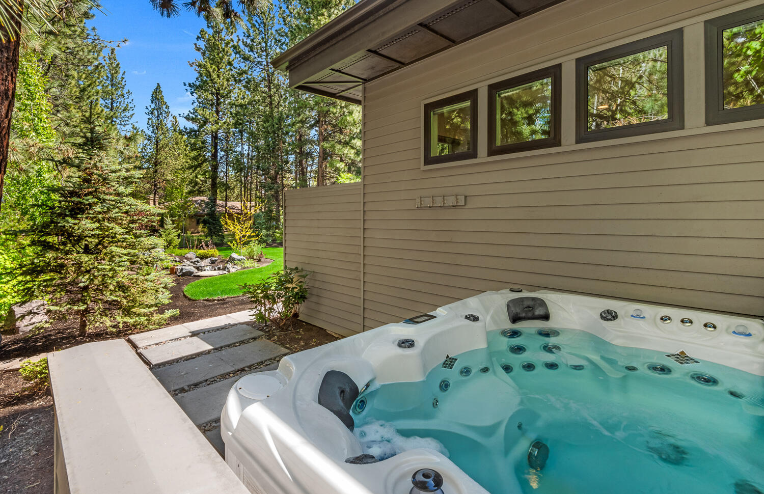 Broken Top - Residential