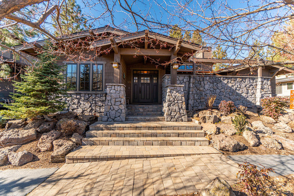 Three Pines - Residential