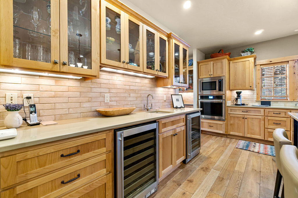 Three Pines - Residential