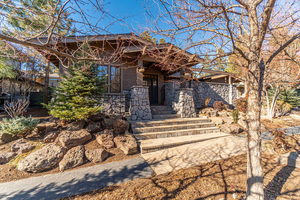 Three Pines - Residential