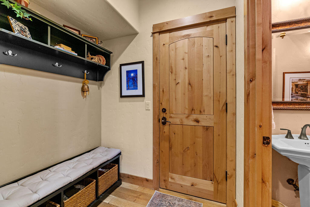 Three Pines - Residential