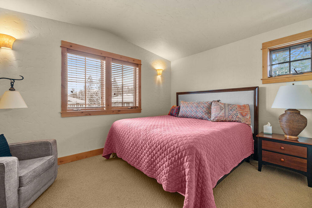 Three Pines - Residential