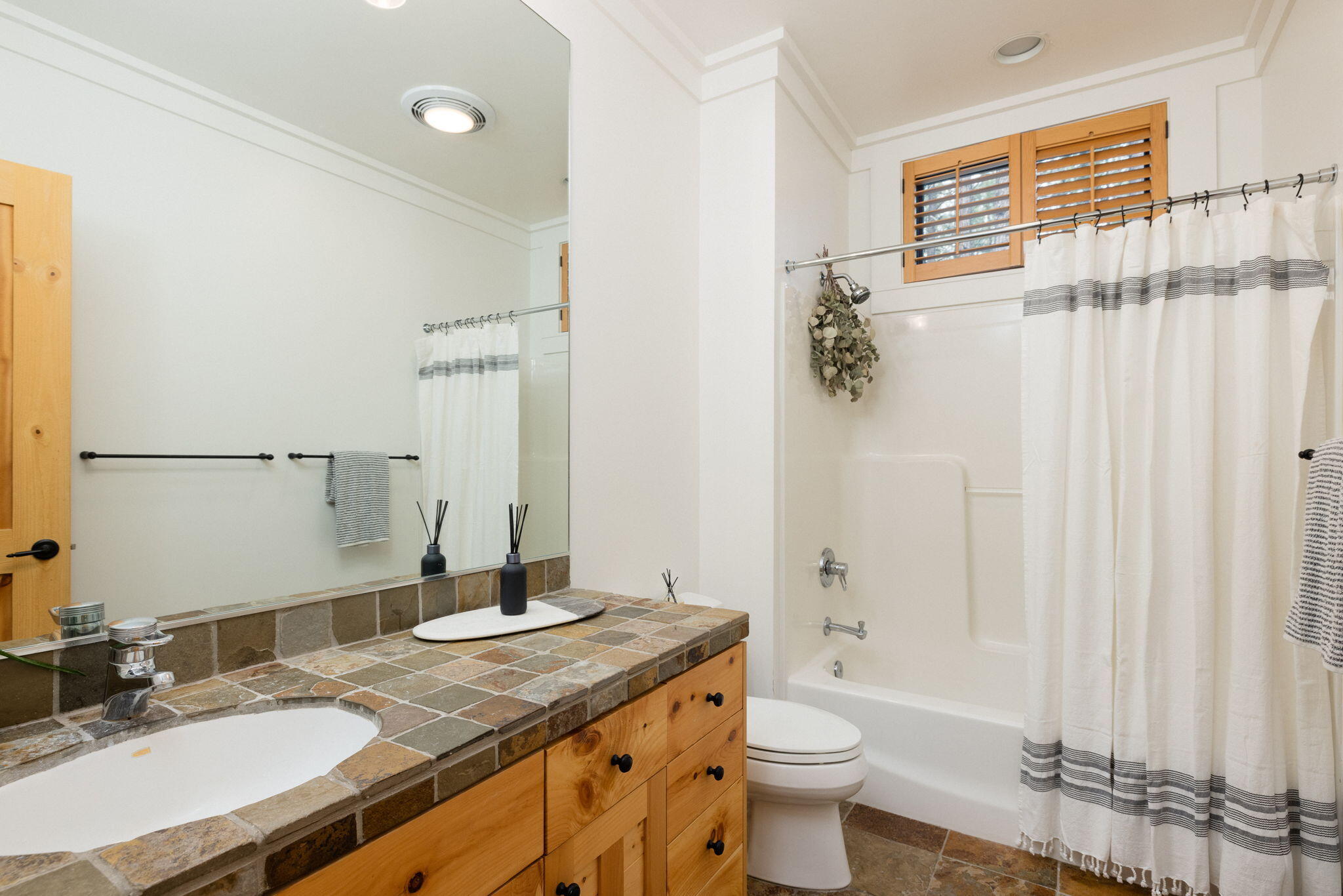 Broken Top - Residential