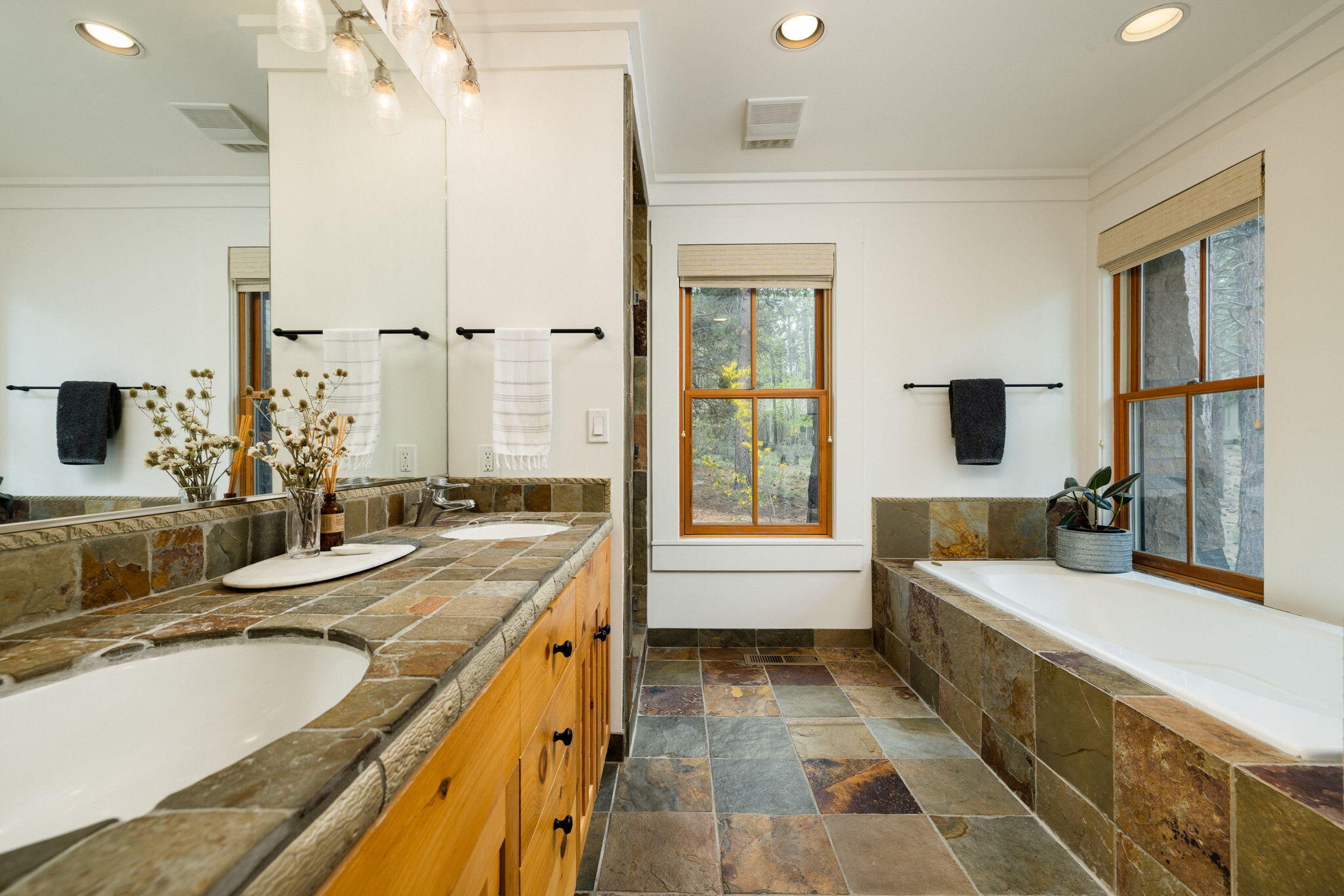 Broken Top - Residential