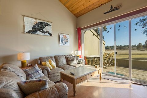 12900 Hawks Beard 42-43 Black Butte Ranch OR 97759