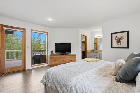 Tiny photo for 57583 White Elm #26, Sunriver, OR 97707 (MLS # 220219377)