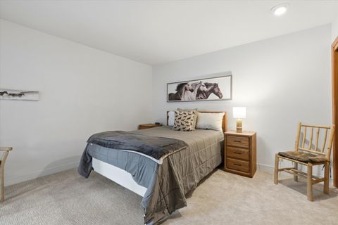 Tiny photo for 57583 White Elm #26, Sunriver, OR 97707 (MLS # 220219377)