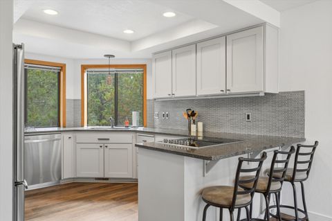 Tiny photo for 57583 White Elm #26, Sunriver, OR 97707 (MLS # 220219377)