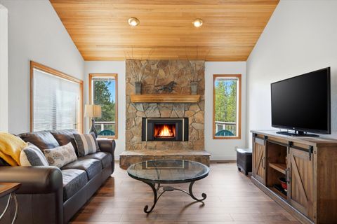 Tiny photo for 57583 White Elm #26, Sunriver, OR 97707 (MLS # 220219377)
