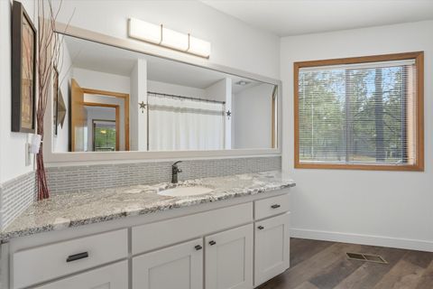Tiny photo for 57583 White Elm #26, Sunriver, OR 97707 (MLS # 220219377)
