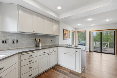Tiny photo for 57583 White Elm #26, Sunriver, OR 97707 (MLS # 220219377)