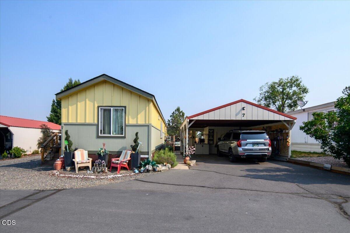 6100 S Highway 97 7