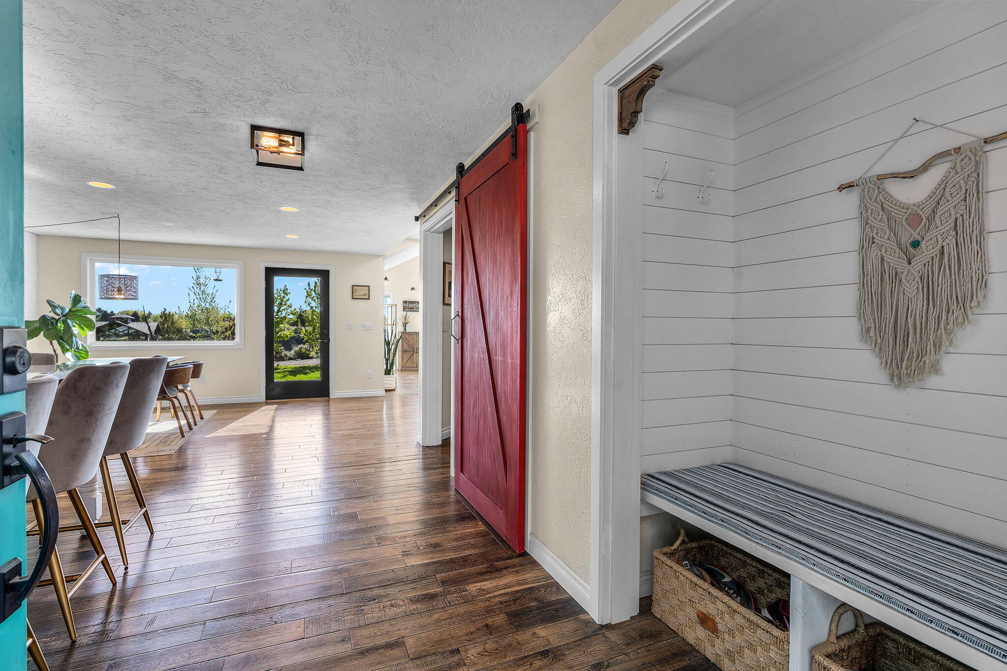 1408 NW Rimrock Drive