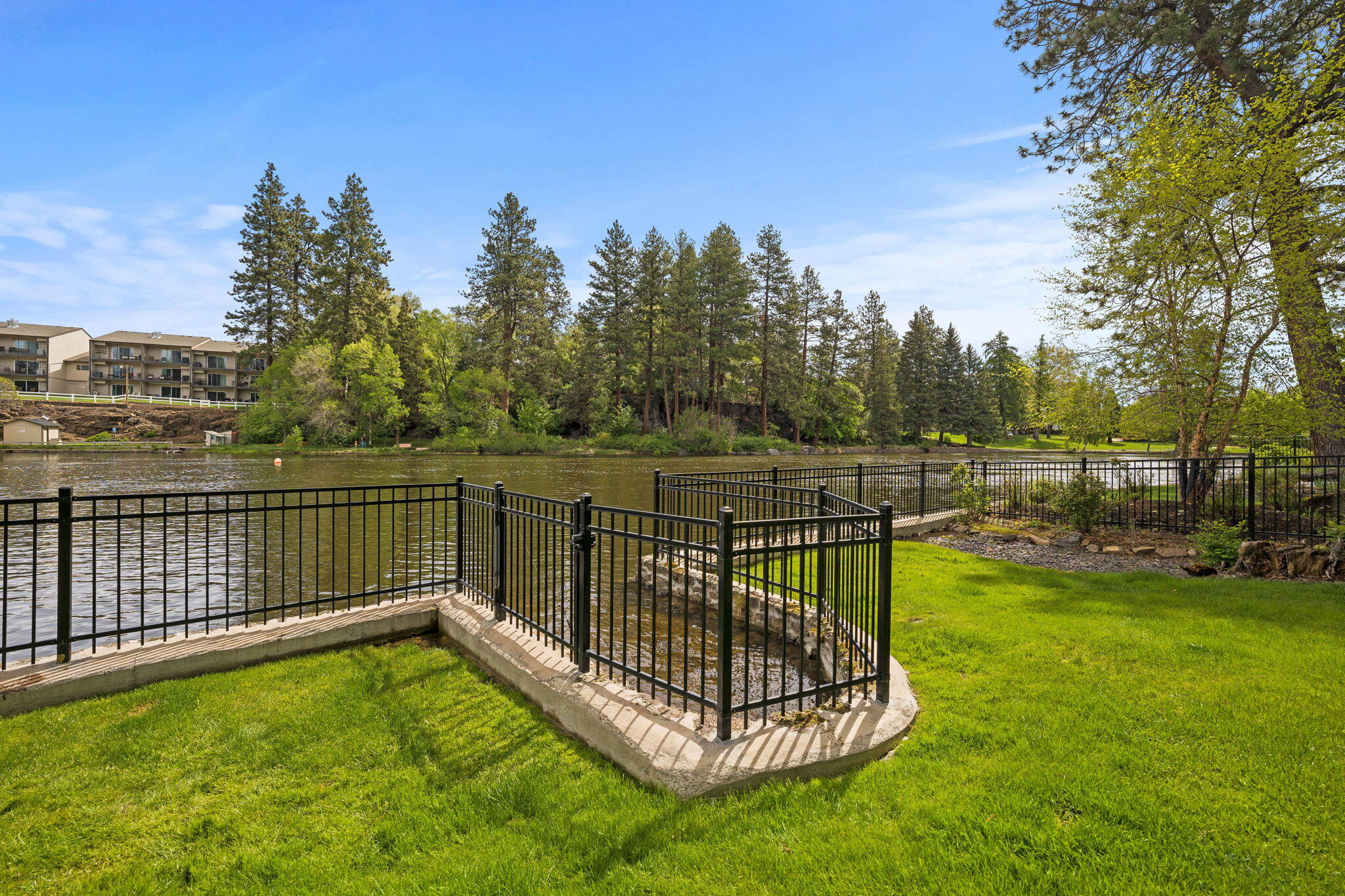 River Terrace - Residential