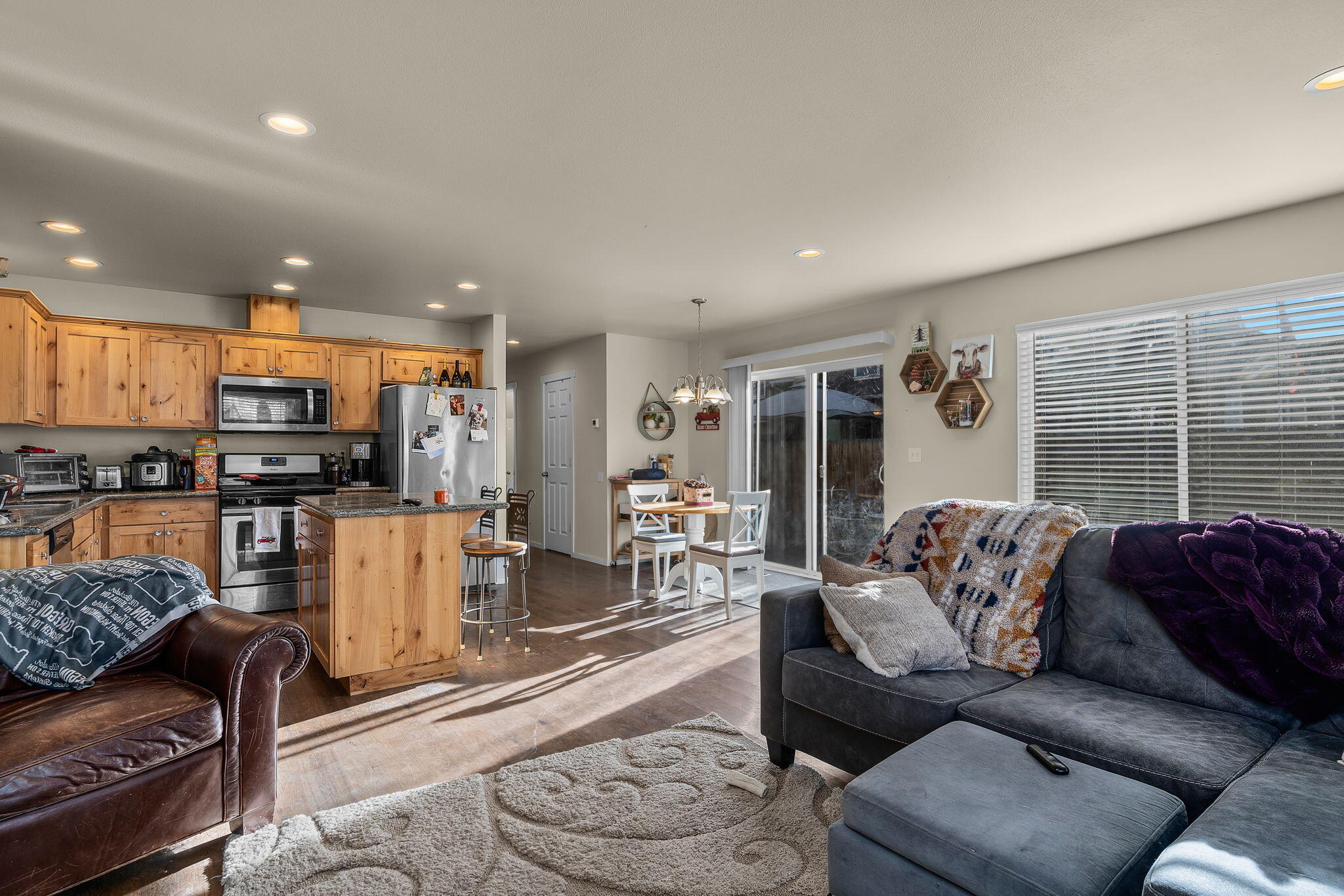 Kingwood Crossing - Residential Income