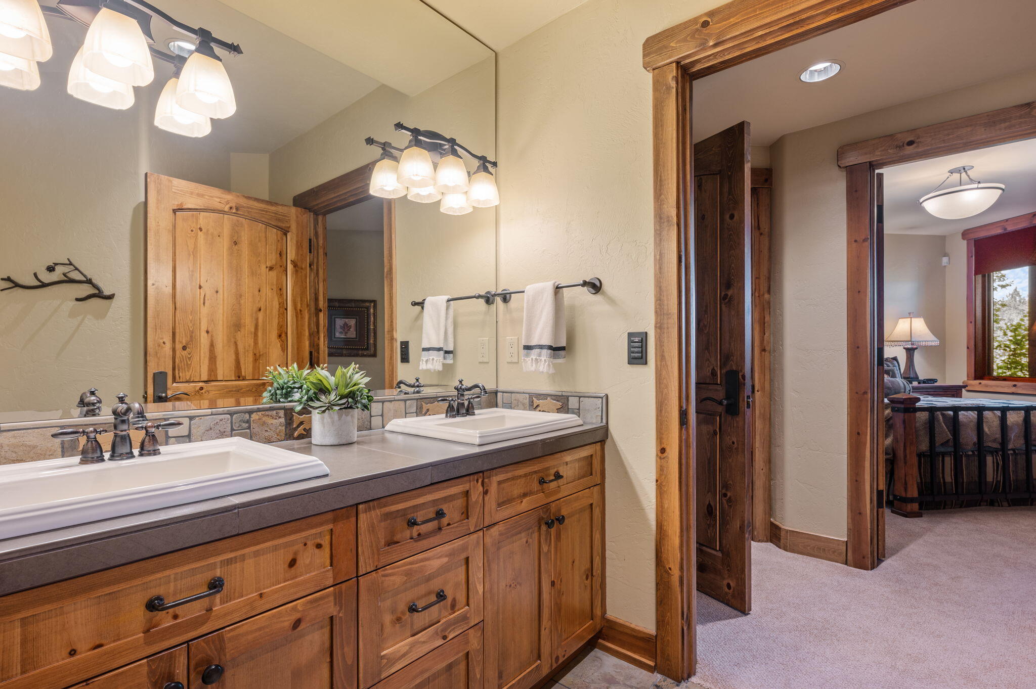 Deschutes River Ranc - Residential