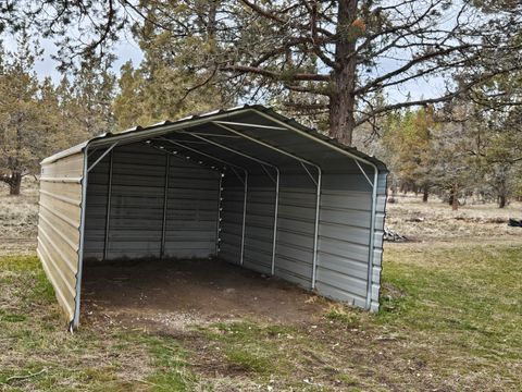 Tiny photo for 31125 Goldeneye Lane, Bonanza, OR 97623 (MLS # 220215512)