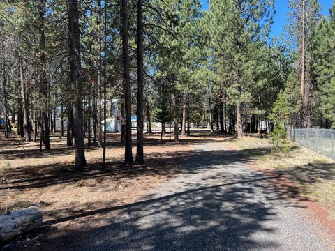 Tiny photo for 52360 Ammon Road, La Pine, OR 97739 (MLS # 220221782)