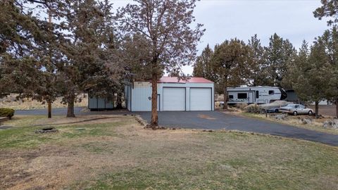 Tiny photo for 12293 SW Peninsula Drive, Terrebonne, OR 97760 (MLS # 220212713)