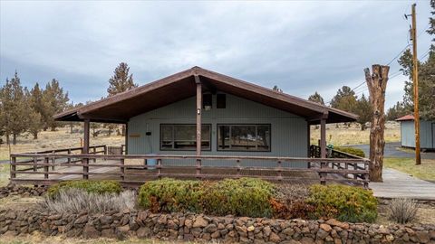 Photo of 12293 SW Peninsula Drive, Terrebonne, OR 97760 (MLS # 220212713)