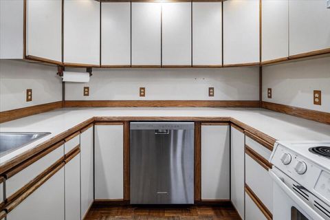 Tiny photo for 12293 SW Peninsula Drive, Terrebonne, OR 97760 (MLS # 220212713)