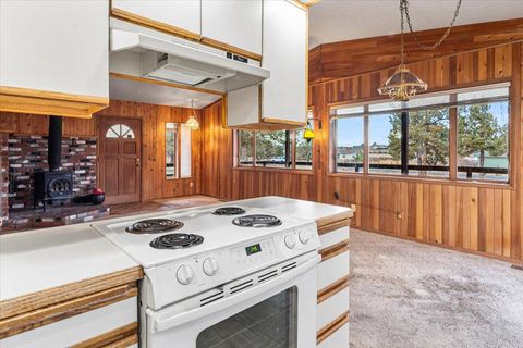 Tiny photo for 12293 SW Peninsula Drive, Terrebonne, OR 97760 (MLS # 220212713)